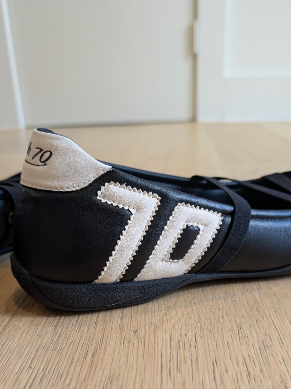 Back 70 SUKI in BLACK BUTTER Sneakerina 42 | 10 NWOT